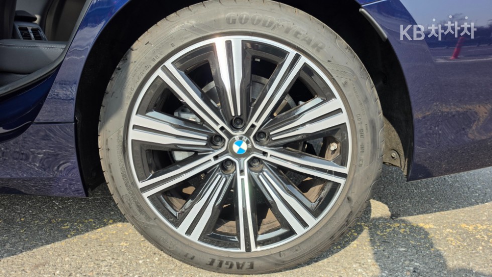 2025 - bmw 3 series