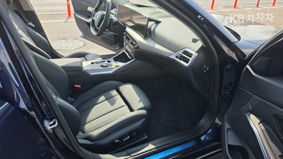 2025 - bmw 3 series