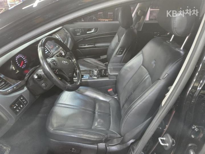 Kia K9 3.8 GDI Noblesse 9