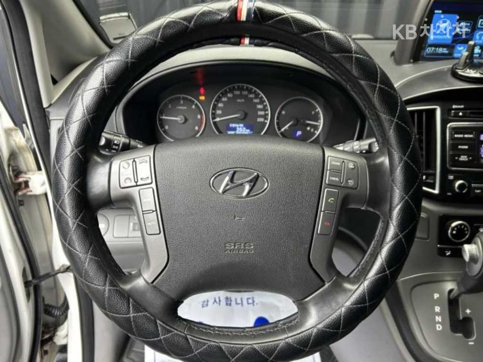 2018 - hyundai grand starex