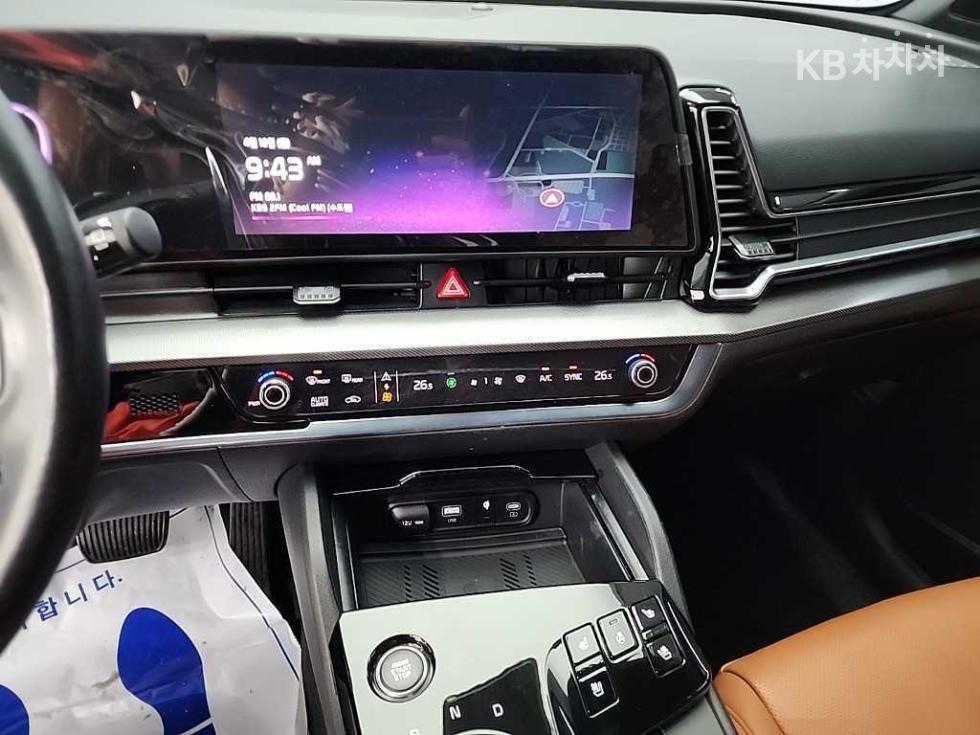 2023 - kia sportage