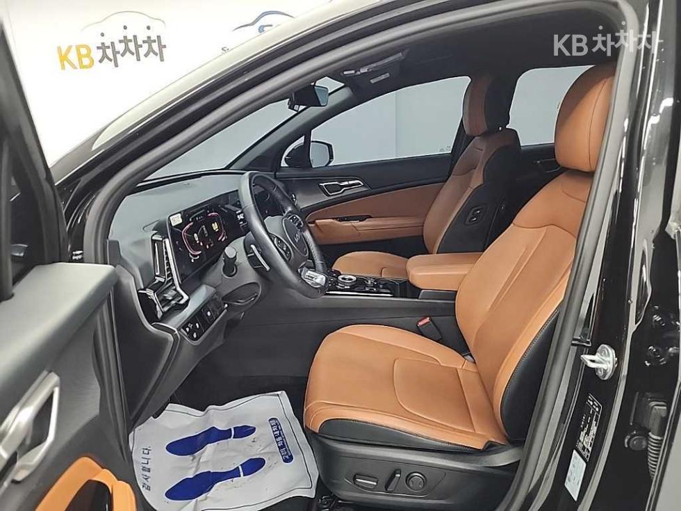 2023 - kia sportage