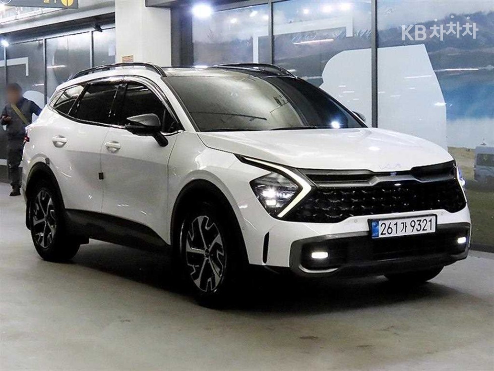 2022 - kia sportage