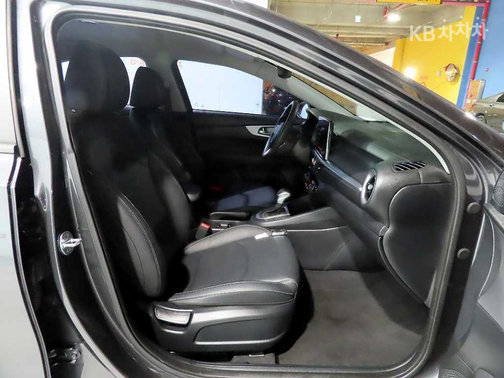 2022 - kia k3