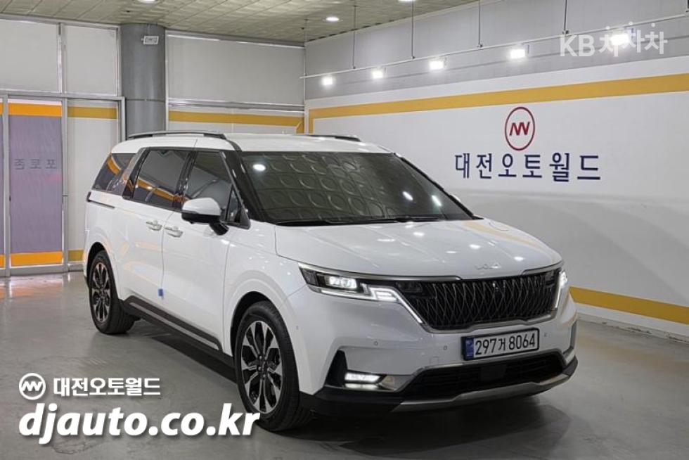 2023 - kia carnival