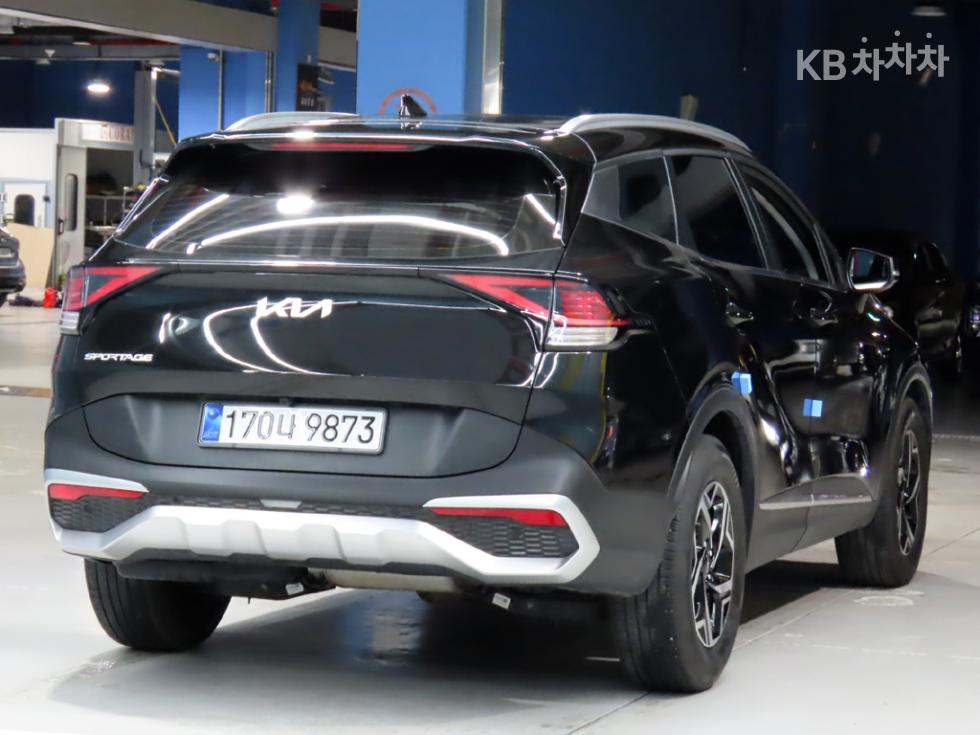 2023 - kia sportage
