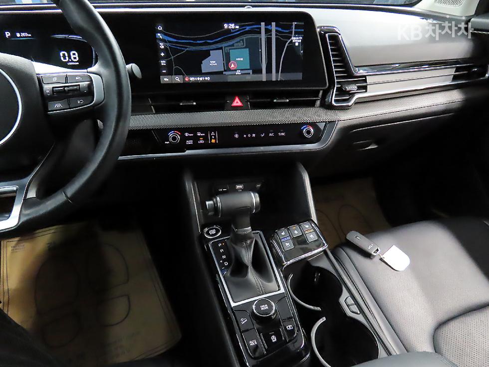 2023 - kia sportage