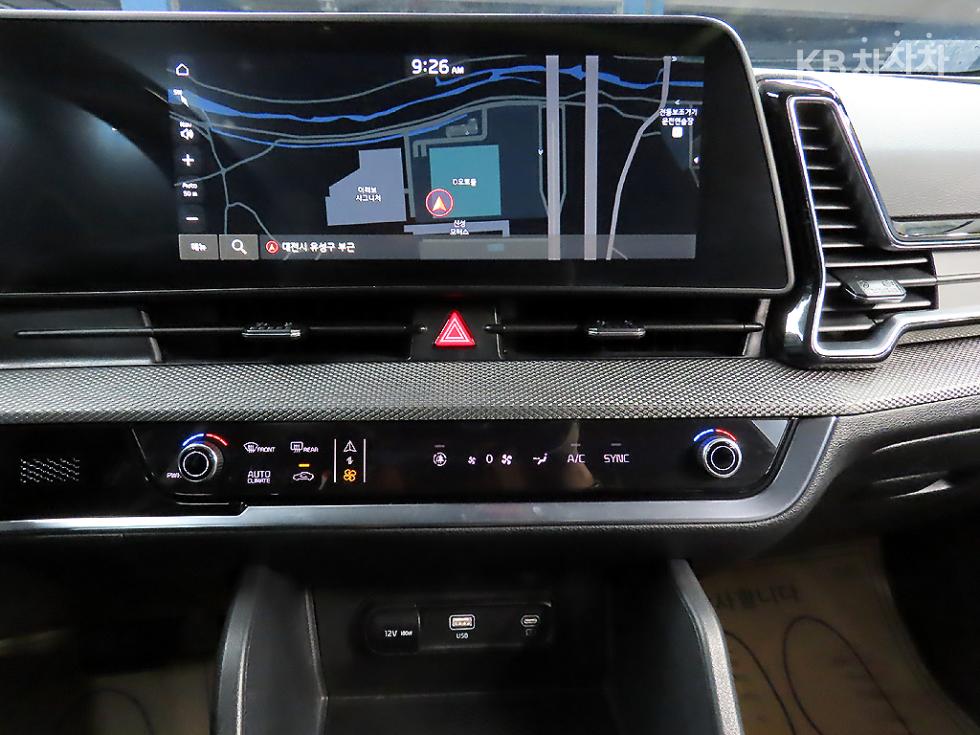 2023 - kia sportage