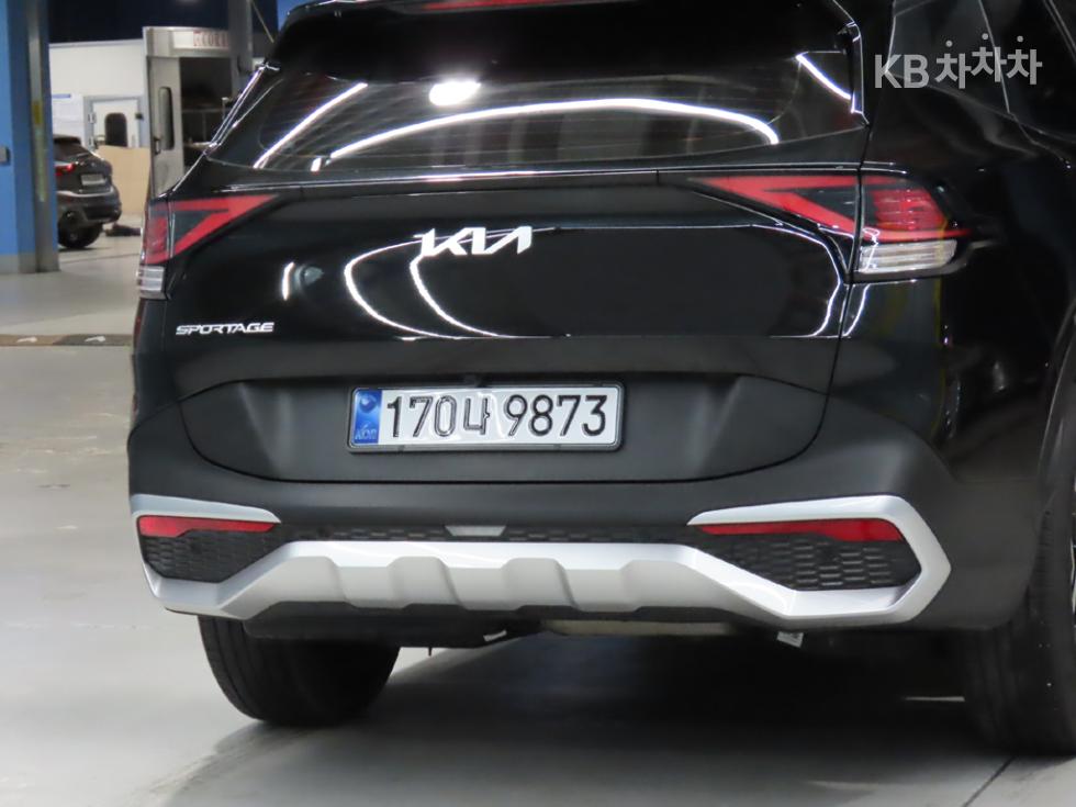 2023 - kia sportage