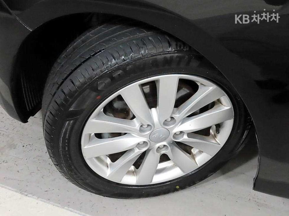 2013 - kia k3