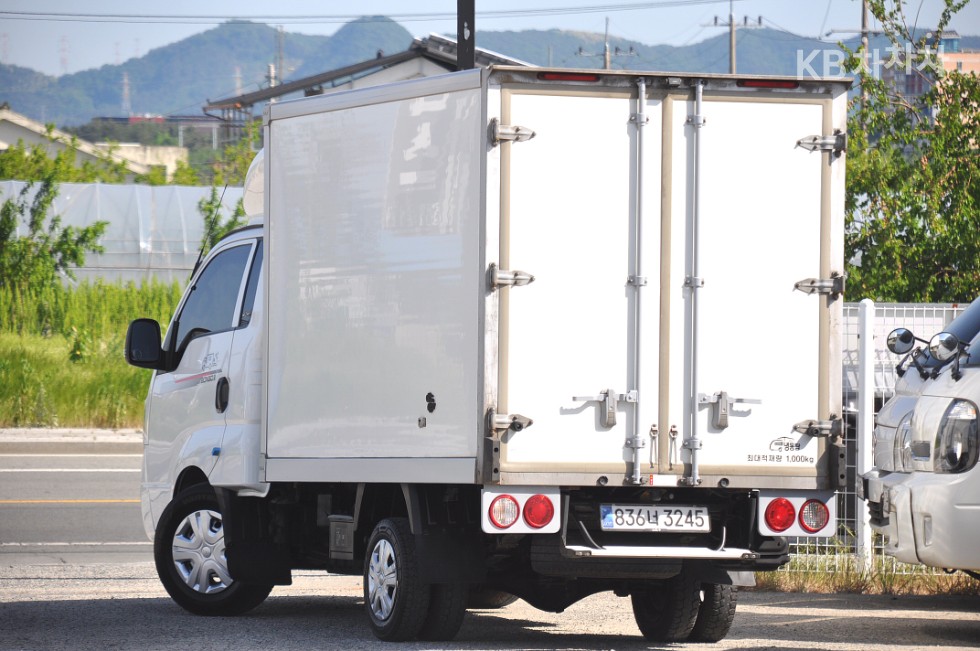 2023 - kia bongo iii