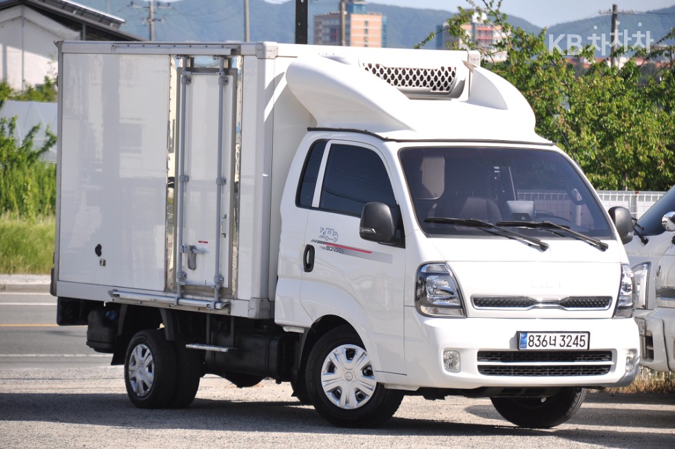 2023 - kia bongo iii