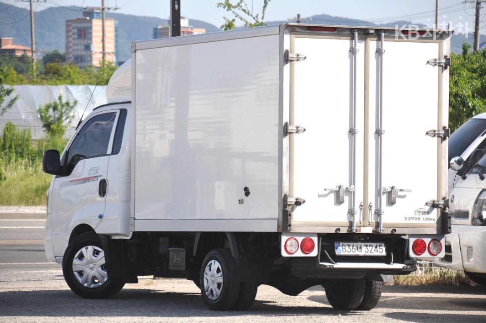 2023 - kia bongo iii
