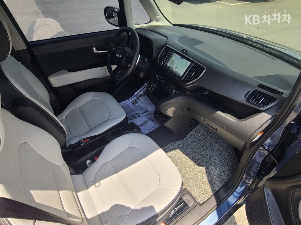 2025 - kia kia