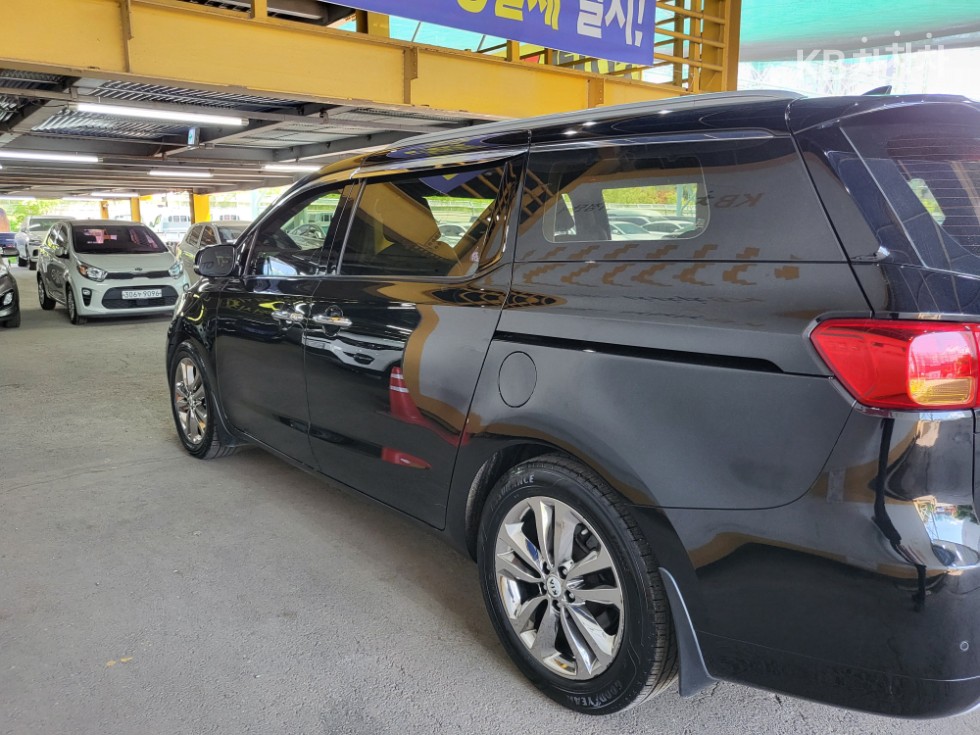 2016 - kia carnival