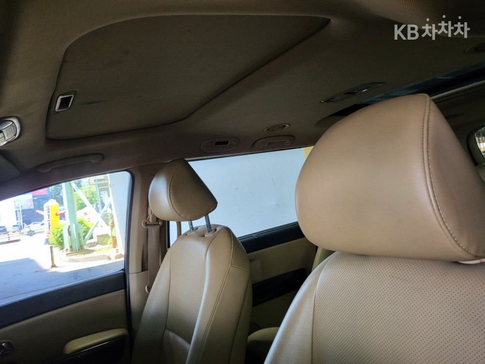2016 - kia carnival