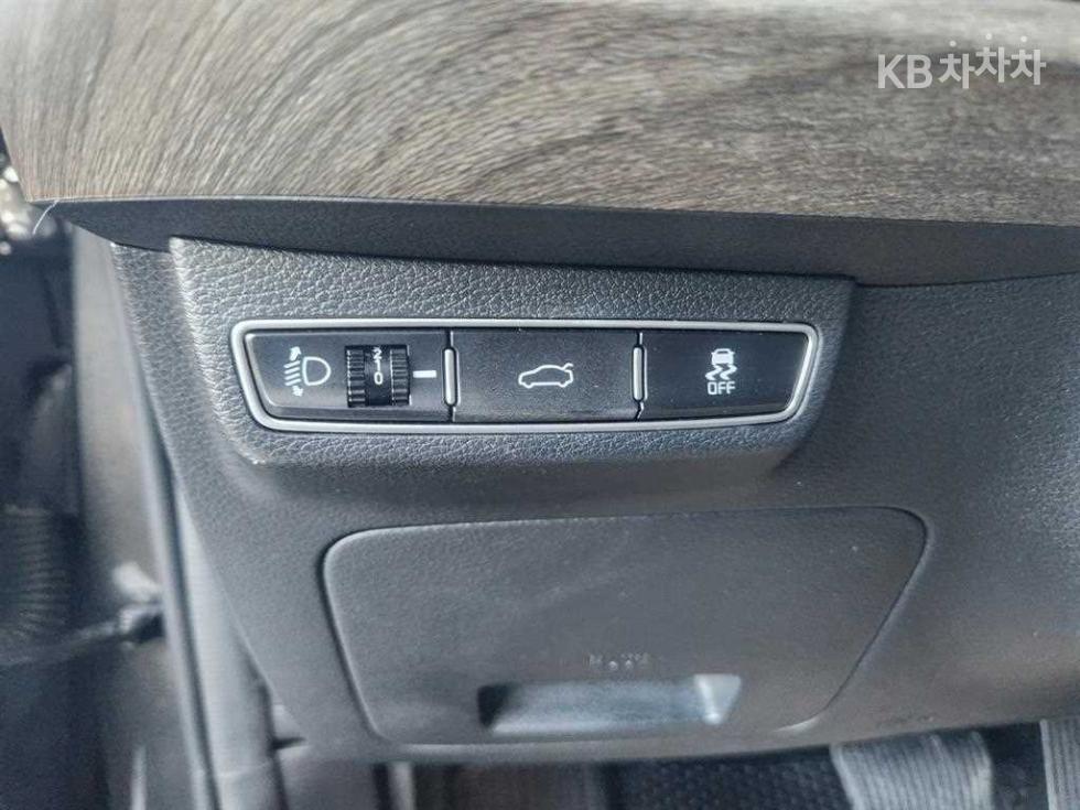 Kia K8 — miniaturë 13