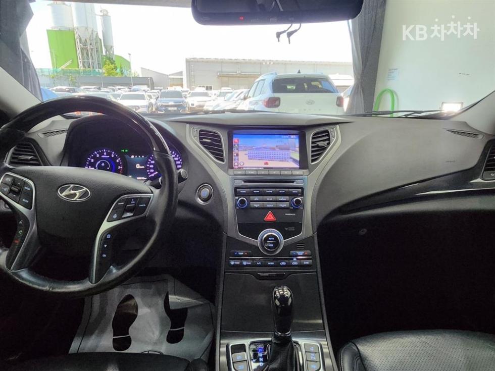 Hyundai Grandeur — miniaturë 14