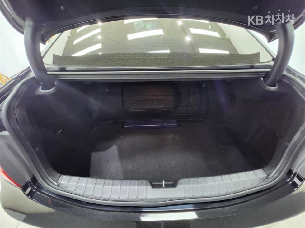 Hyundai Grandeur — miniaturë 15