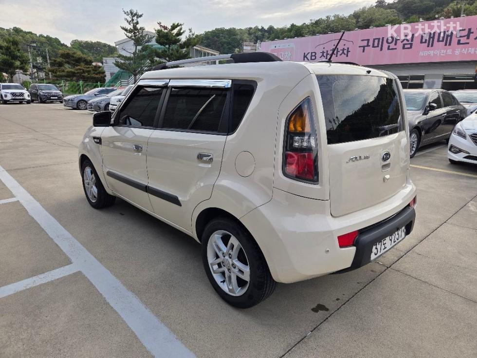 2010 - kia soul