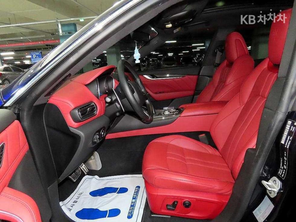 2021 Maserati Used Car photo