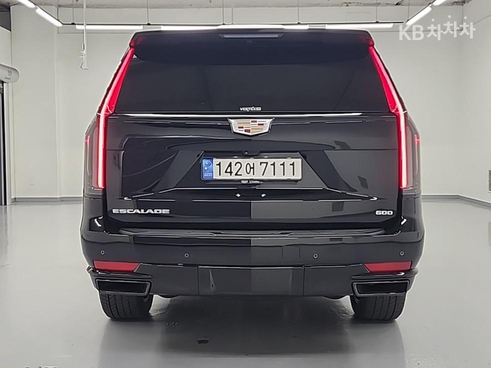 2022 Cadillac ESCALADE(5) photo