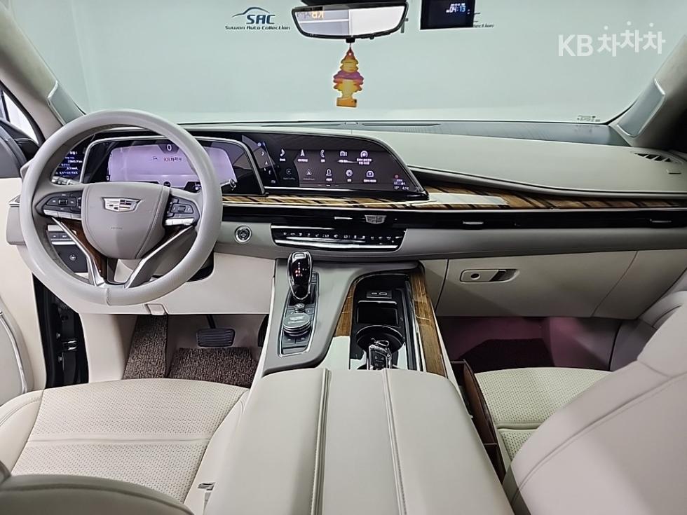 2022 Cadillac ESCALADE(5) photo