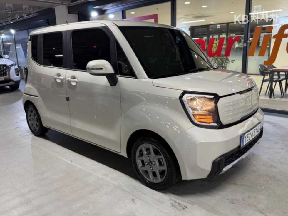 2023 - kia kia