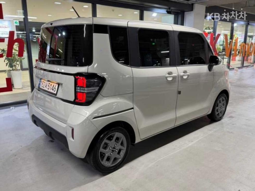 2023 - kia kia