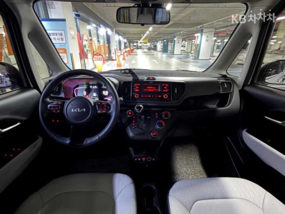 2023 - kia kia