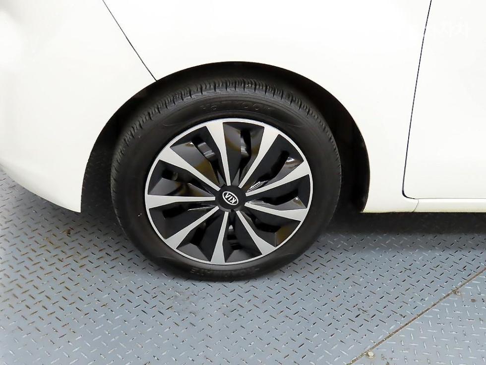 2022 - kia ray