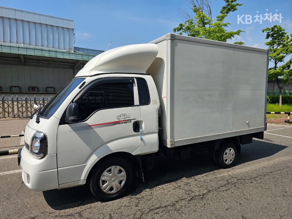 2020 - kia bongo iii