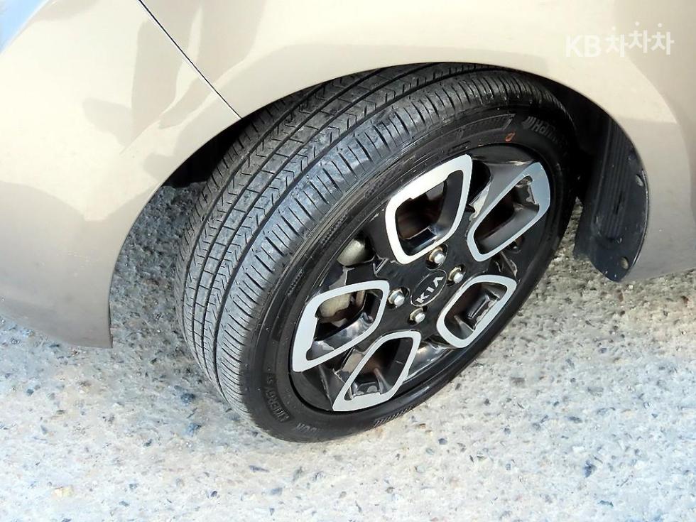 2019 - kia ray