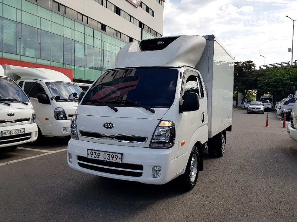 2020 - kia bongo iii