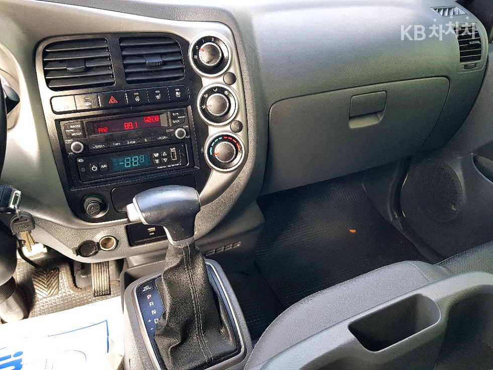 2020 - kia bongo iii