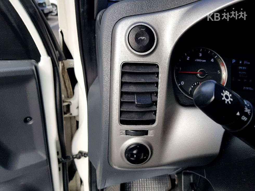 2020 - kia bongo iii