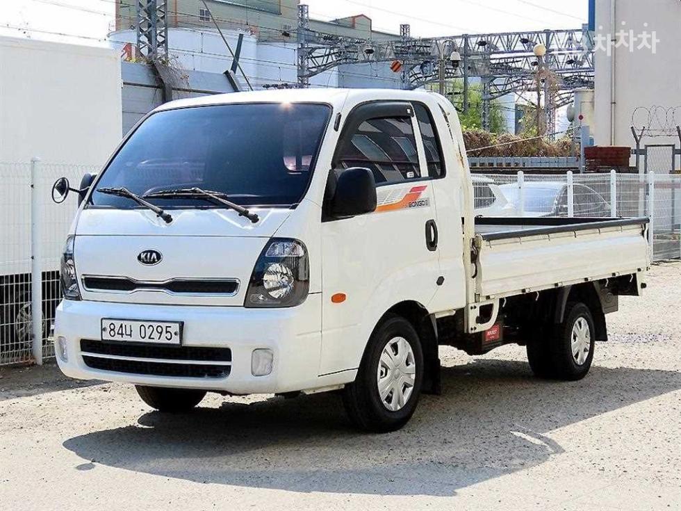 2019 - kia bongo iii