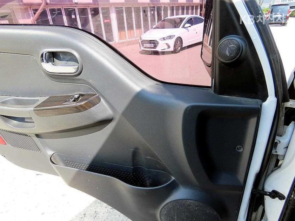 2019 - kia bongo iii