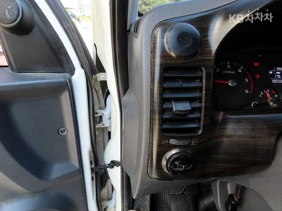 2019 - kia bongo iii