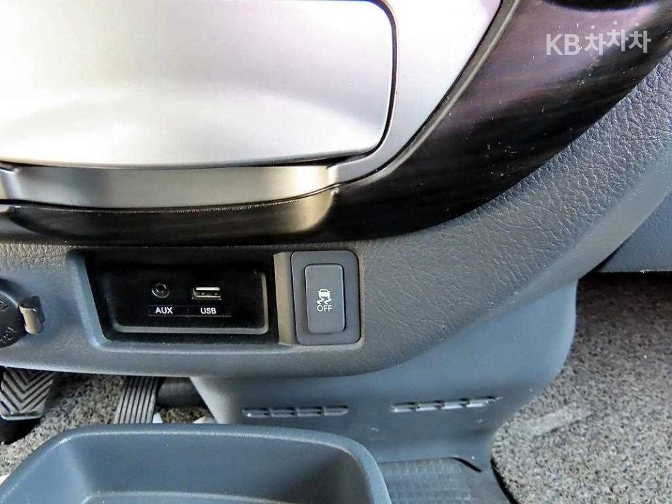 2019 - kia bongo iii