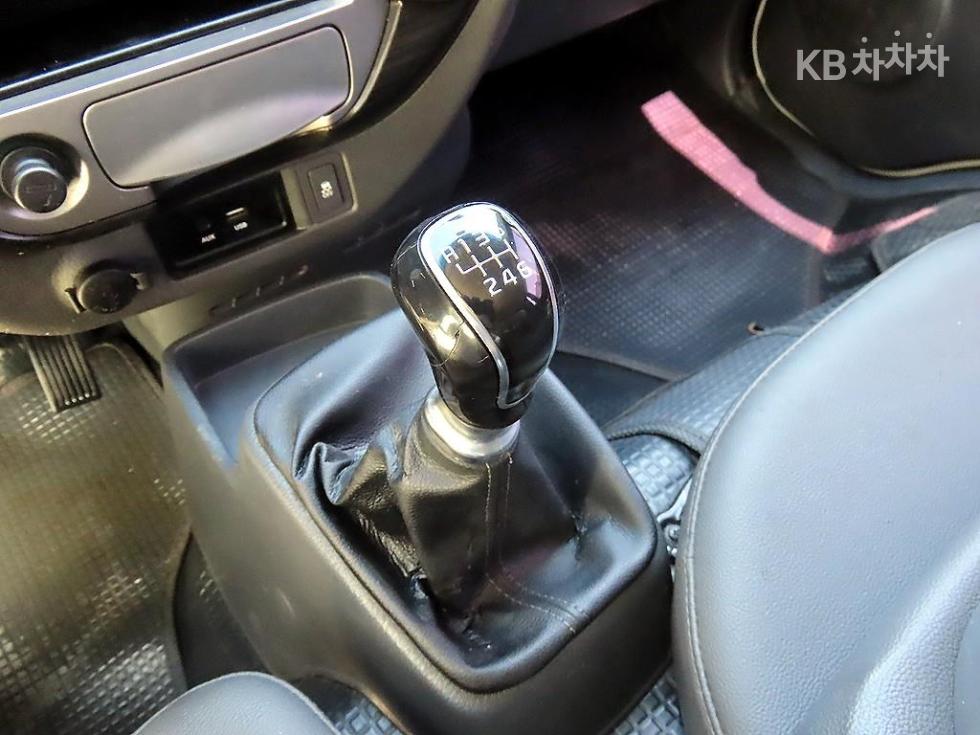 2019 - kia bongo iii