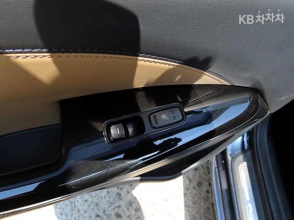2020 - kia k7