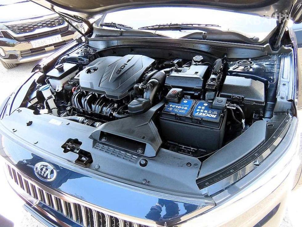 2020 - kia k7