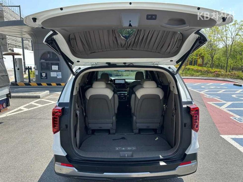 2024 - kia carnival