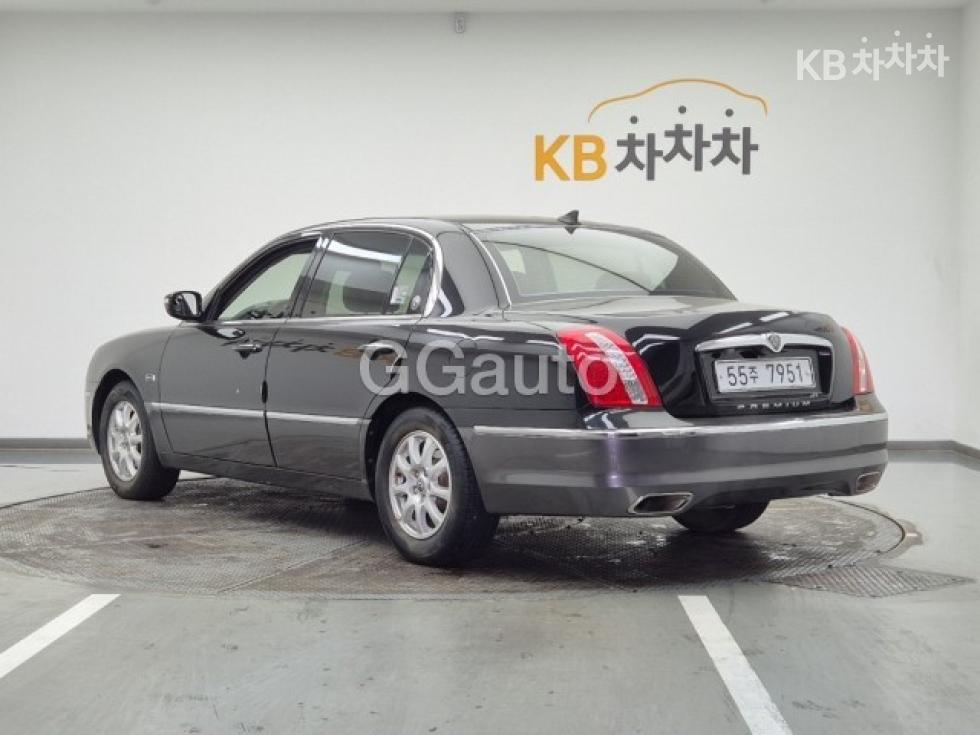 2010 - kia opirus