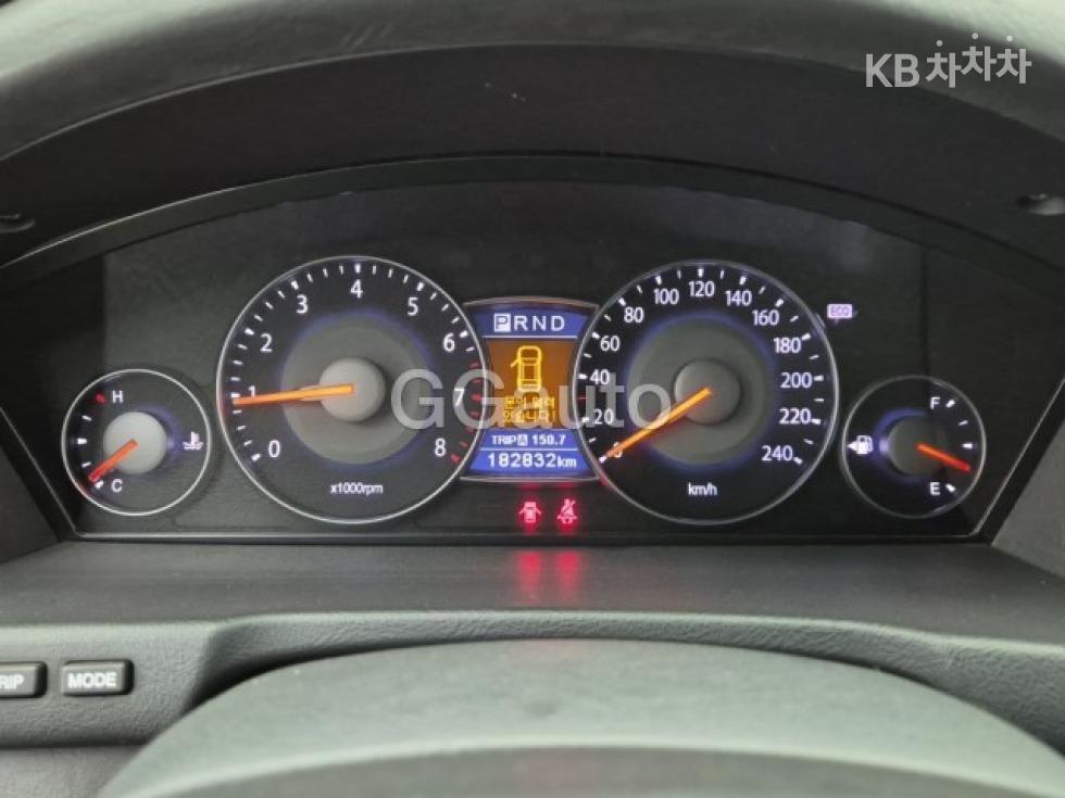2010 - kia opirus
