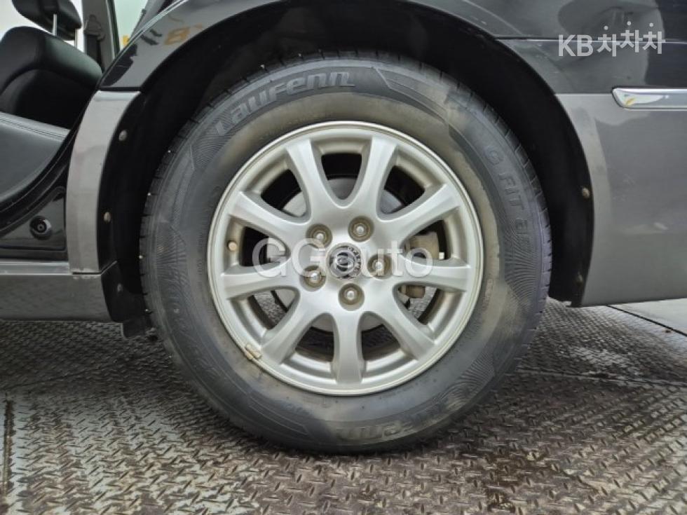 2010 - kia opirus
