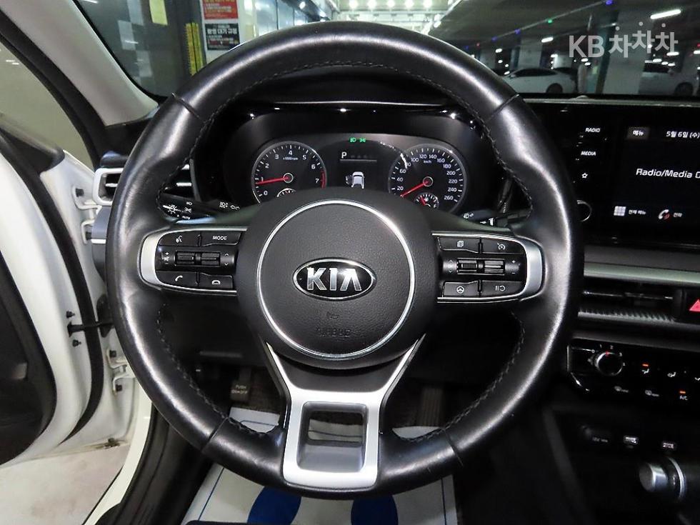 2020 - kia k5