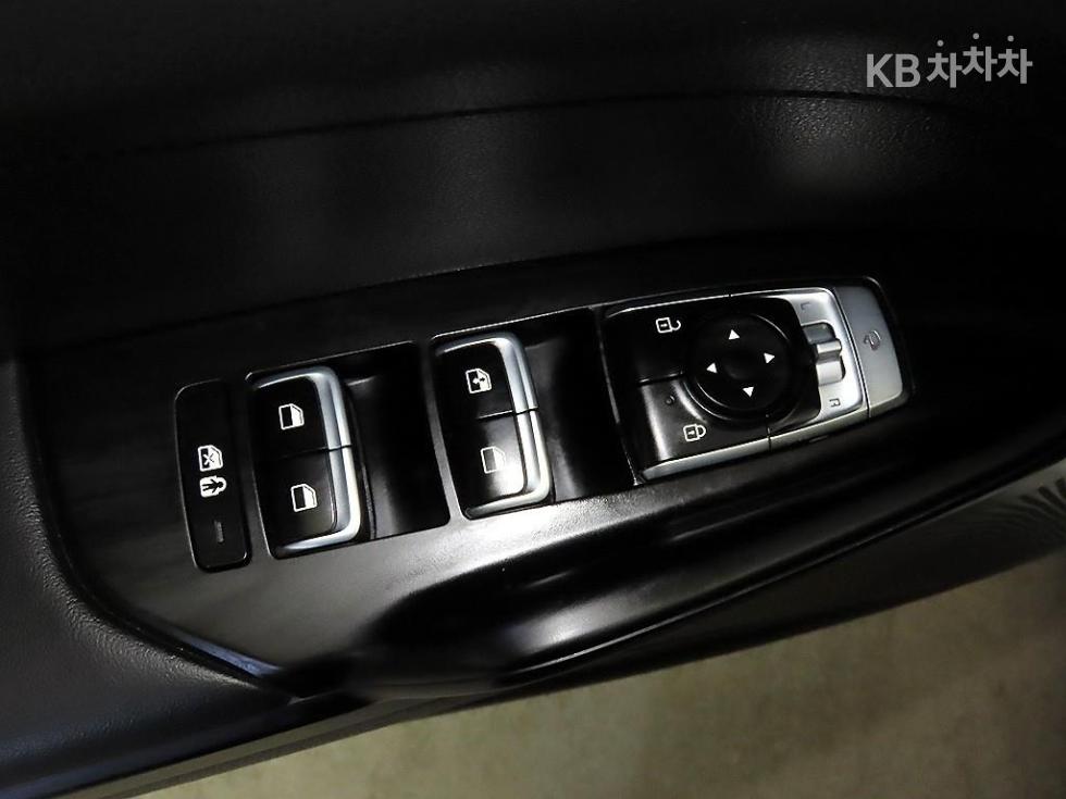 2020 - kia k5