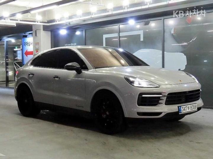 Porsche Cayenne 9Y0 3.0 Coupe Base Type